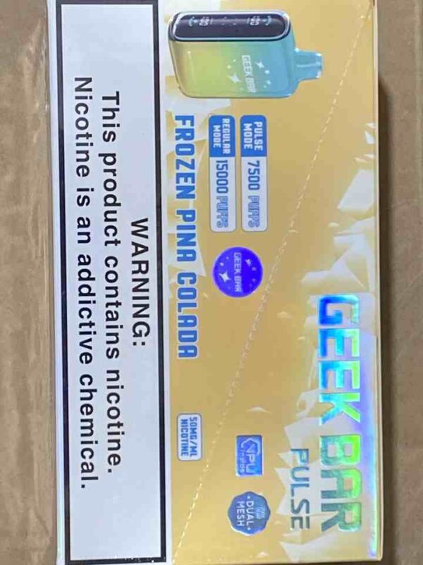 GEEK BAR 15K FROZEN PINA COLADA