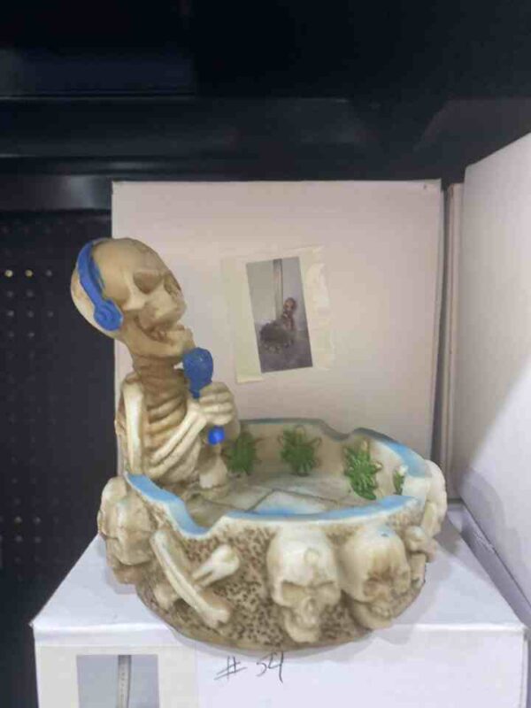 Ash tray skull 54