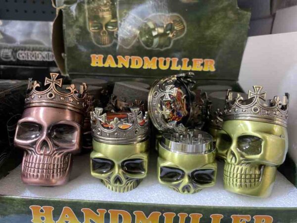 Skull grinder