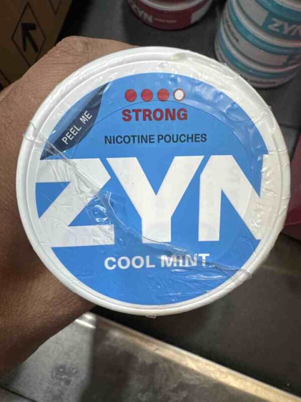 ZYN COOL MINT STRONG