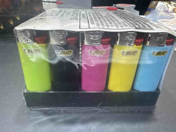 BIC LIGHTER SMALL
